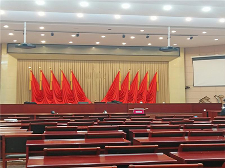 阻燃幕布定制：防火与隔热性能的完美结合