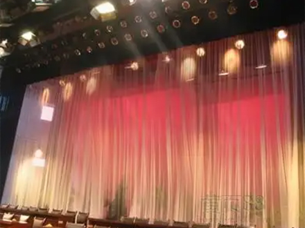 如何正确保养和清洁剧场舞台幕布